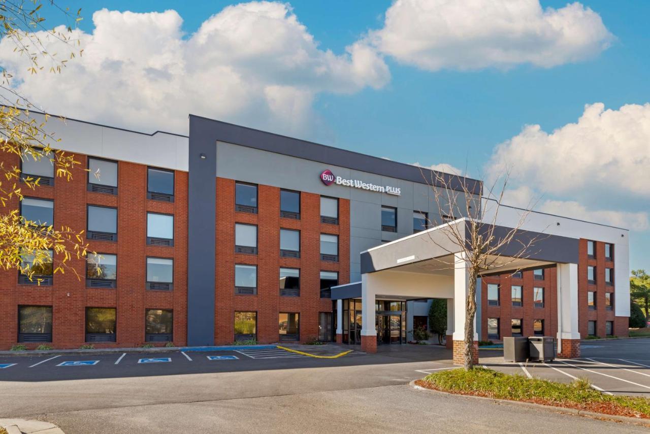 Best Western PLUS Executive Hotel Richmond Dumbarton Exterior foto